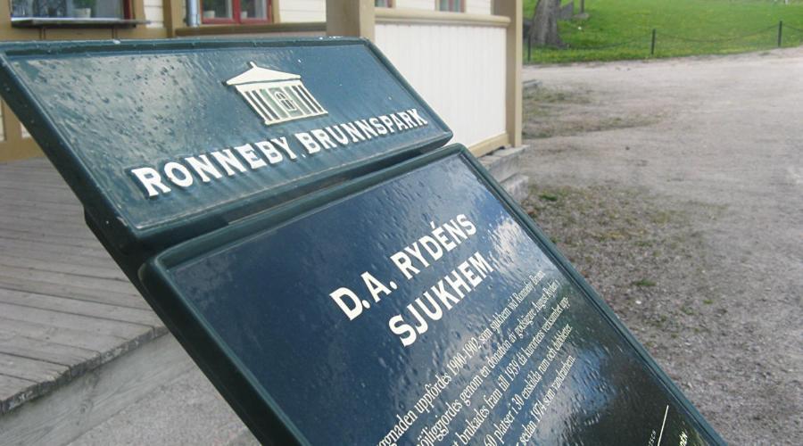 Ronneby Brunnspark Vandrarhem Och B&B Extérieur photo