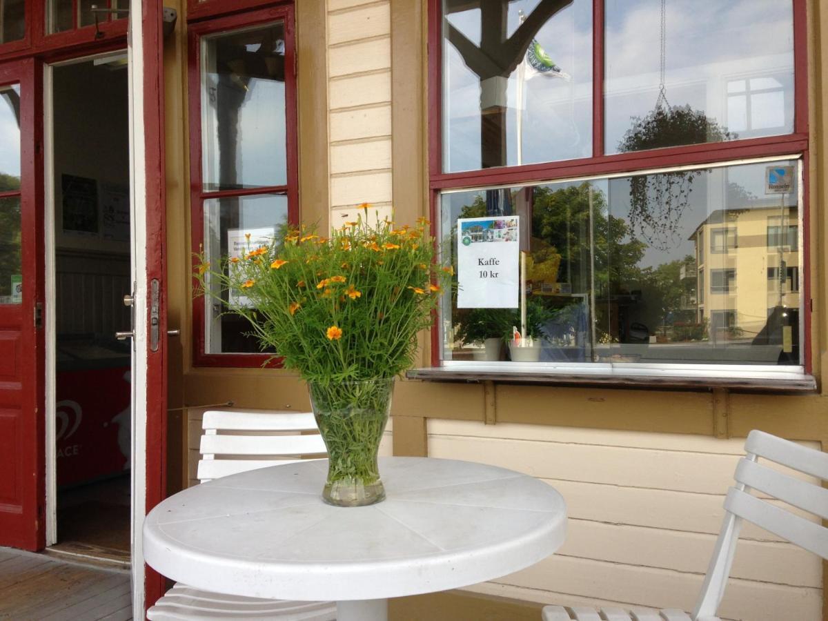 Ronneby Brunnspark Vandrarhem Och B&B Extérieur photo