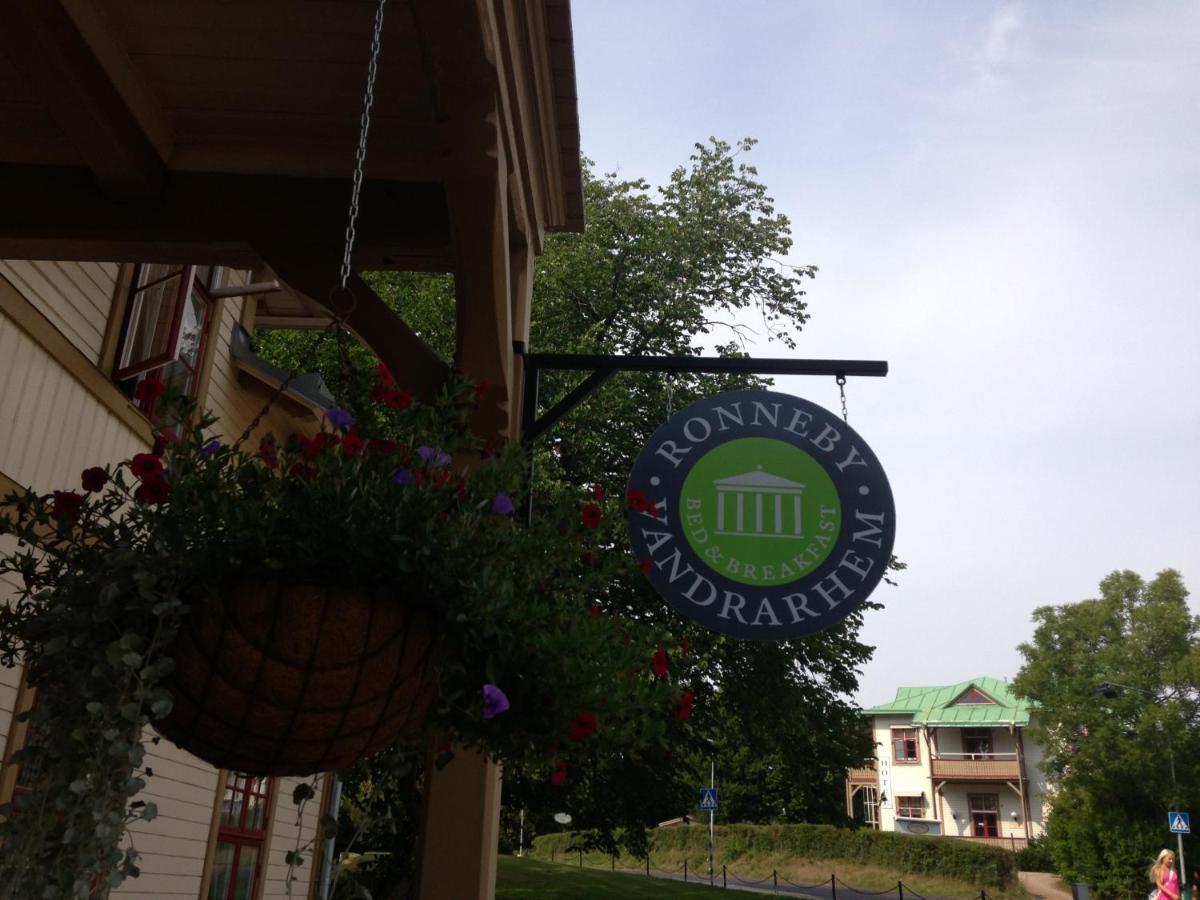 Ronneby Brunnspark Vandrarhem Och B&B Extérieur photo